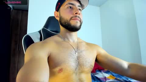 Snapshot of bryan_oficials chatting on 8, 10, 2025 bryan_oficials online show from 8, 10, 2025