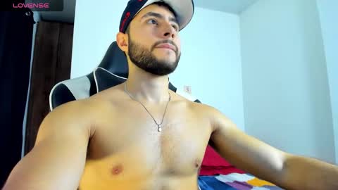 Snapshot of bryan_oficials chatting on 15, 10, 2025 bryan_oficials online show from 15, 10, 2025