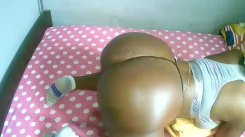 Snapshot of bryvanna_sweet chatting on 15, 12, 2024 dee online show from 15, 12, 2024