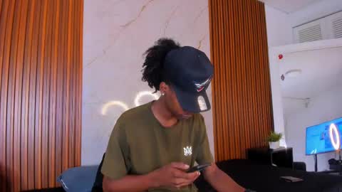 Snapshot of bryxxxon1 chatting on 13, 2, 2025 Bryxon online show from 13, 2, 2025