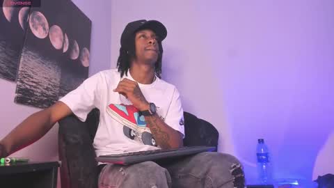 Snapshot of bryxxxon1 chatting on 23, 9, 2025 Bryxon online show from 23, 9, 2025