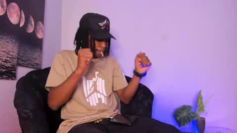 Snapshot of bryxxxon1 chatting on 28, 9, 2025 Bryxon online show from 28, 9, 2025