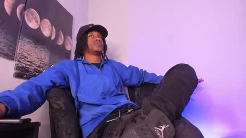 Snapshot of bryxxxon1 chatting on 11, 10, 2025 Bryxon online show from 11, 10, 2025