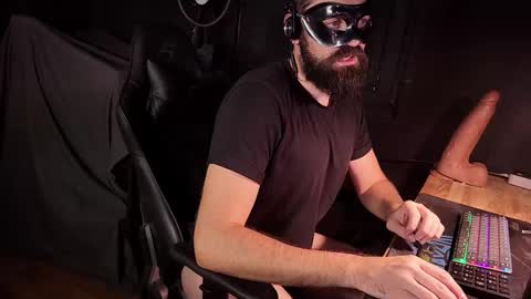 Snapshot of btarkhun chatting on 6, 11, 2025 Anal Orgasm online show from 6, 11, 2025