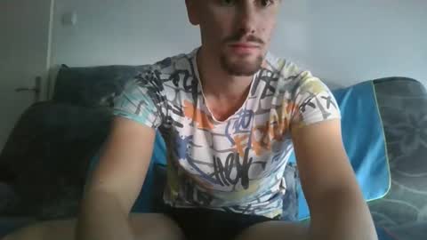 Snapshot of buandci chatting on 5, 11, 2025 Bu and Ci online show from 5, 11, 2025