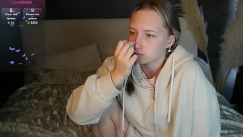 Sabrina  online show from 12, 10, 2025