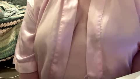 bubblegirl online show from 16, 4, 2026