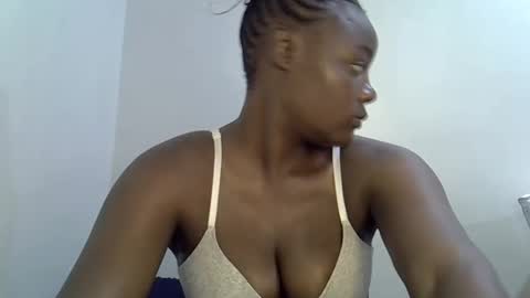 bubbly_ass30 online show from 18, 2, 2026