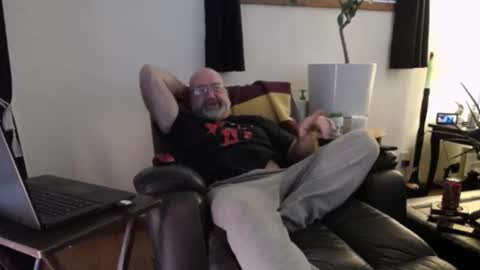 Buck online show from 8, 2, 2025