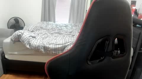 buffsexyman24 online show from 5, 3, 2025