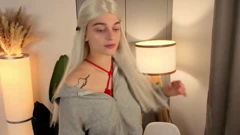 Snapshot of buffycabler chatting on 2, 12, 2025 buffycabler online show from 2, 12, 2025