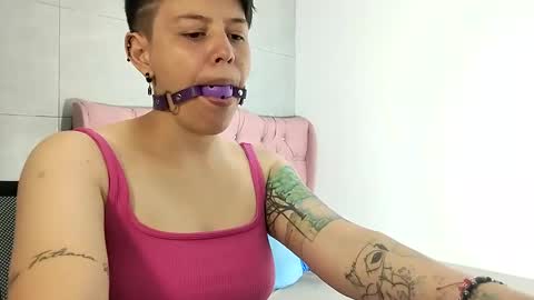 Snapshot of bug2025 chatting on 17, 9, 2025 bug2025 online show from 17, 9, 2025