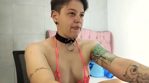 Snapshot of bug2025 chatting on 1, 10, 2025 bug2025 online show from 1, 10, 2025