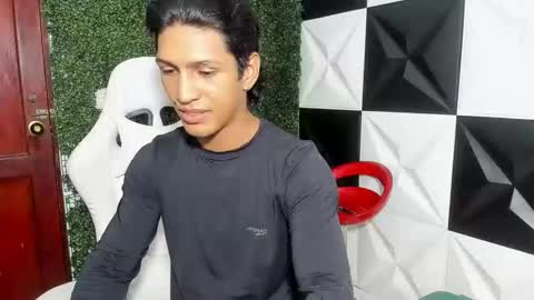 bull_cam online show from 2, 12, 2025