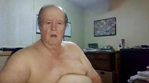 Snapshot of bullfrogg5050 chatting on 27, 10, 2025 bullfrogg5050 online show from 27, 10, 2025