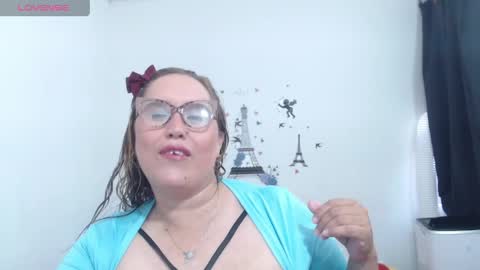 Snapshot of bunniosito chatting on 7, 4, 2026 bunniosito online show from 7, 4, 2026