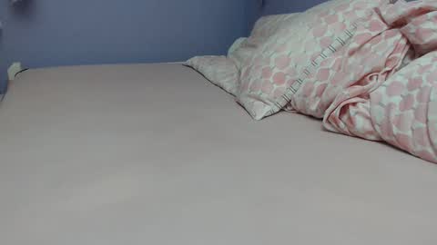 Snapshot of bunny_nextdoor chatting on 15, 1, 2025 Bunny  Miss me Online every day here -  online show from 15, 1, 2025