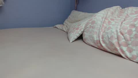 Snapshot of bunny_nextdoor chatting on 3, 2, 2025 Bunny  Miss me Online every day here -  online show from 3, 2, 2025