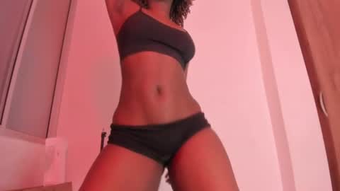 Snapshot of bunny_secrets chatting on 13, 7, 2026 Isa online show from 13, 7, 2026