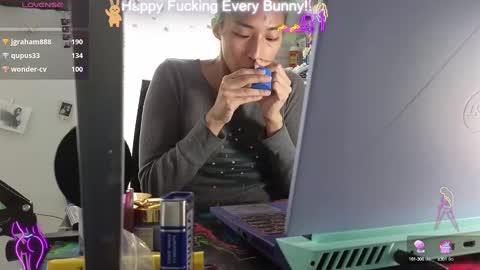 Snapshot of bunnycheekz chatting on 10, 1, 2025 Tokki bunny online show from 10, 1, 2025