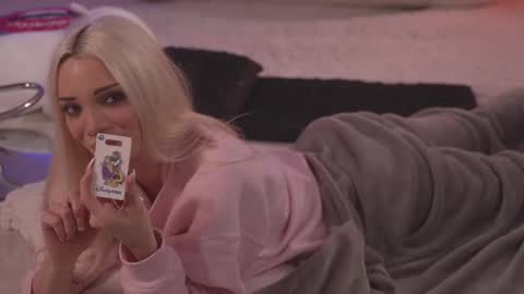 Snapshot of bunnydollstella chatting on 2, 3, 2025 Stella online show from 2, 3, 2025