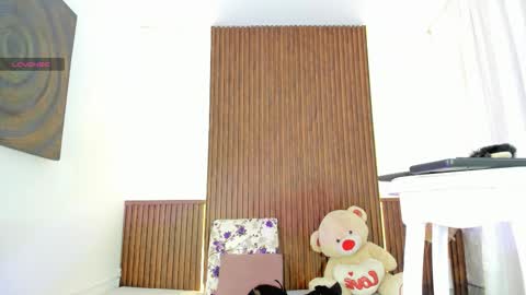 Angela Santini online show from 21, 9, 2025