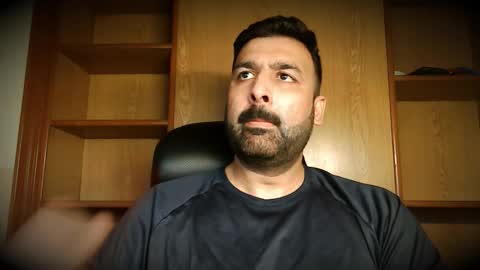 Hairy Arabian online show from 3, 11, 2025