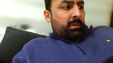 Hairy Arabian online show from 3, 12, 2025