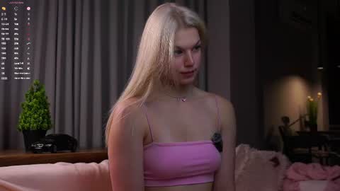 Snapshot of burnletitallburn chatting on 25, 6, 2026 Jessica online show from 25, 6, 2026