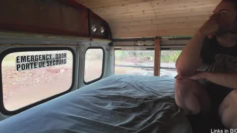 Snapshot of busbuddies chatting on 29, 10, 2025 busbuddies online show from 29, 10, 2025