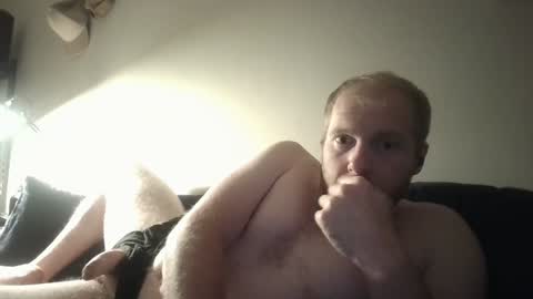 Snapshot of bushmate92 chatting on 7, 1, 2025 bushmate92 online show from 7, 1, 2025