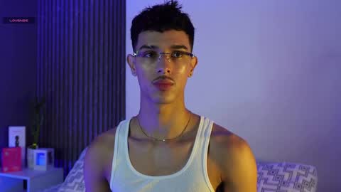 Buster independent model online show from 15, 9, 2025