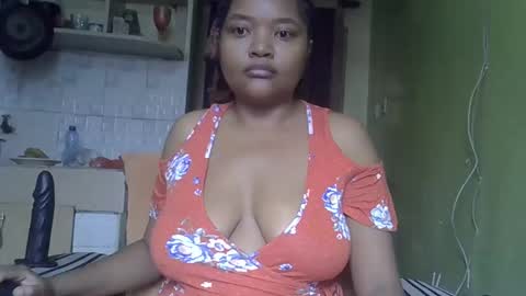 busty kenzi online show from 20, 4, 2026