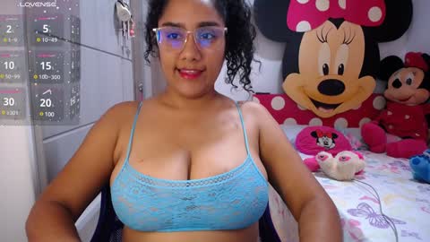 Snapshot of busty_nahiara chatting on 2, 1, 2025 Nahiara online show from 2, 1, 2025