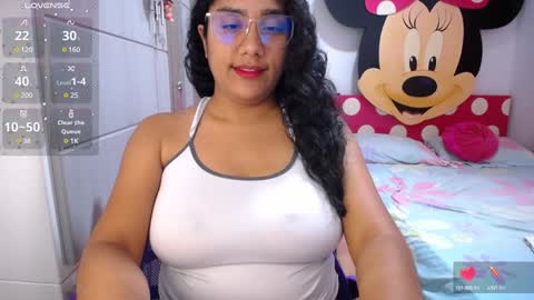 Snapshot of busty_nahiara chatting on 6, 1, 2025 Nahiara online show from 6, 1, 2025