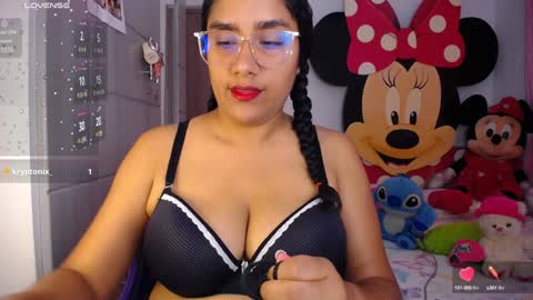 Snapshot of busty_nahiara chatting on 20, 1, 2025 Nahiara online show from 20, 1, 2025