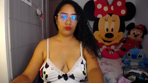 Snapshot of busty_nahiara chatting on 4, 2, 2025 Nahiara online show from 4, 2, 2025