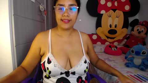 Snapshot of busty_nahiara chatting on 4, 2, 2025 Nahiara online show from 4, 2, 2025