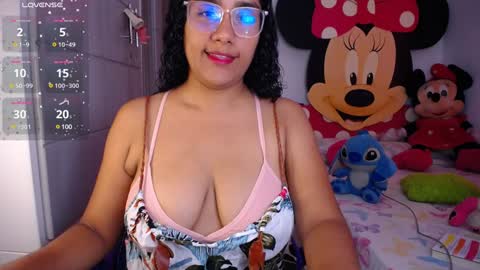Snapshot of busty_nahiara chatting on 8, 2, 2025 Nahiara online show from 8, 2, 2025