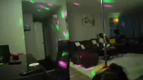 butter_pecanxoxo online show from 14, 10, 2025