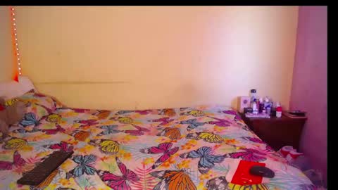 butterfly_rouse online show from 14, 10, 2025