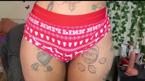 butterfly booty online show from 9, 1, 2025