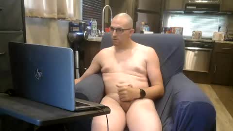 buttnaked4u1 online show from 12, 7, 2026