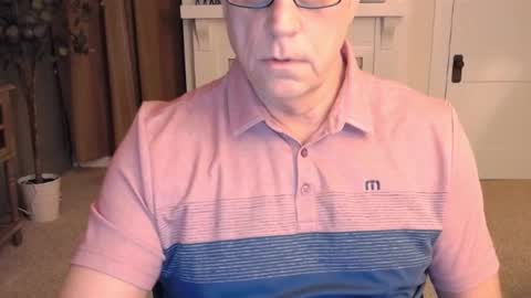 Snapshot of buttnakedfun954737 chatting on 7, 12, 2024 Miles online show from 7, 12, 2024