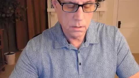 Snapshot of buttnakedfun954737 chatting on 9, 12, 2024 Miles online show from 9, 12, 2024