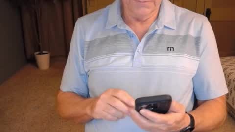 Snapshot of buttnakedfun954737 chatting on 17, 12, 2024 Miles online show from 17, 12, 2024