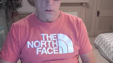 Snapshot of buttnakedfun954737 chatting on 12, 1, 2025 Miles online show from 12, 1, 2025