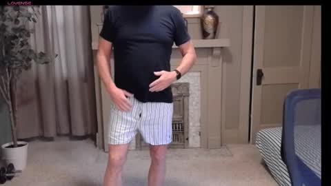 Snapshot of buttnakedfun954737 chatting on 26, 11, 2025 Miles online show from 26, 11, 2025