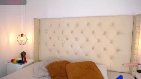 Snapshot of bycandy_ chatting on 1, 12, 2025 bycandy_ online show from 1, 12, 2025