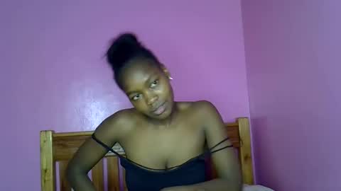 Snapshot of c_trish chatting on 1, 11, 2025 C--trish online show from 1, 11, 2025